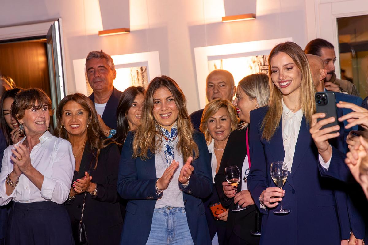 Inaugurazione della mostra People Around allo Studio Bandera